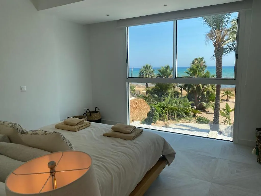 Whitekey Villa Cyprus 圣纳帕